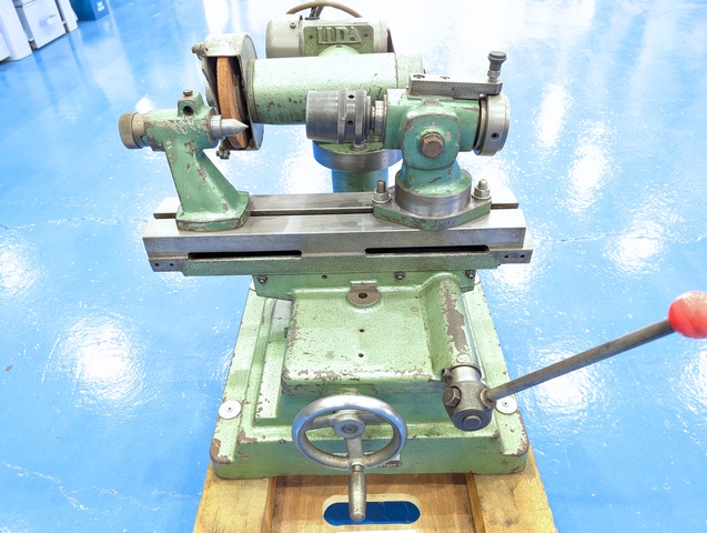 飯田鐵工所 GT-200 工具研削盤