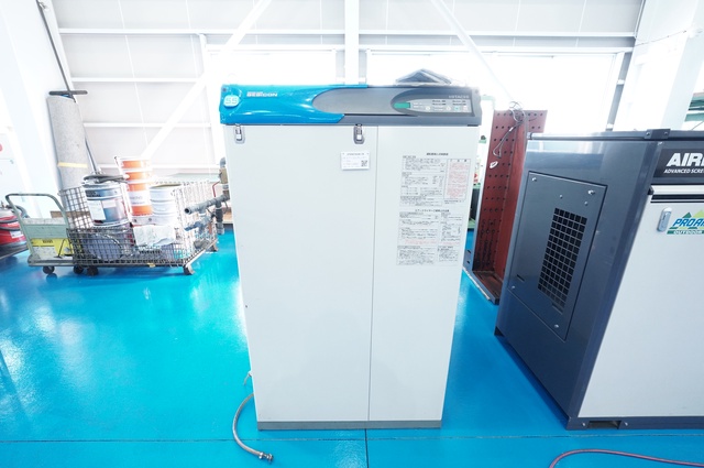日立産機システム PBD-5.5MA5 5.5kwコンプレッサー