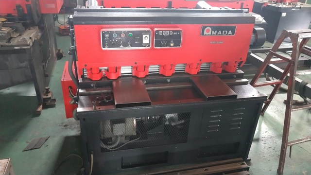 アマダ S-1232 1.2m油圧シャーリング