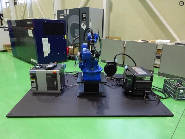 安川電機 MOTOMAN-AR2010 溶接ロボット