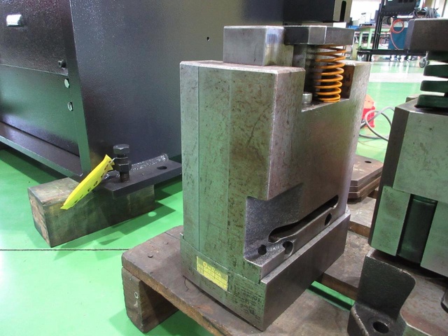 アマダ IW-45Ⅱ NCアイアンワーカー
