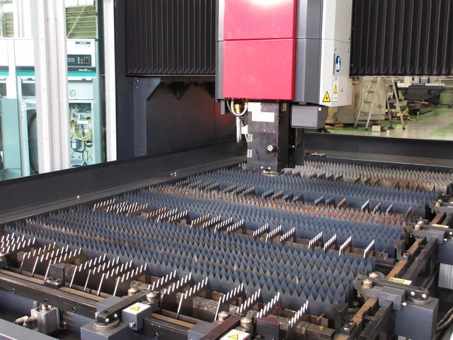 三菱電機 ML2512HV2-R-45CF-R CO2レーザー加工機