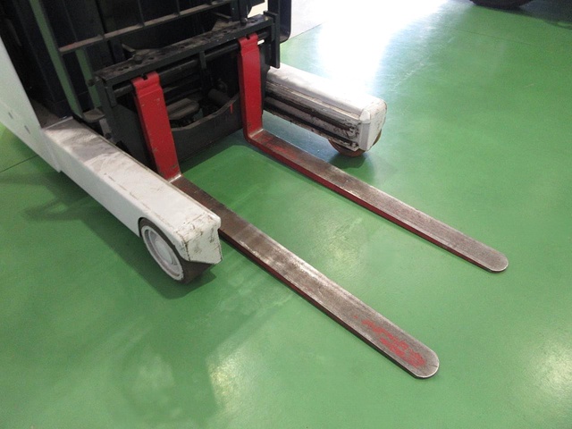 日本輸送機 ニチユ FBRM15-80B-300 1.5Tフォークリフト