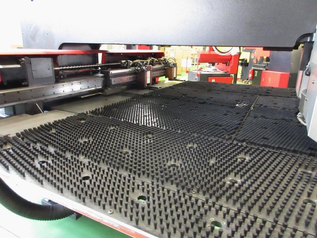 アマダ AC-255NT タレットパンチプレス