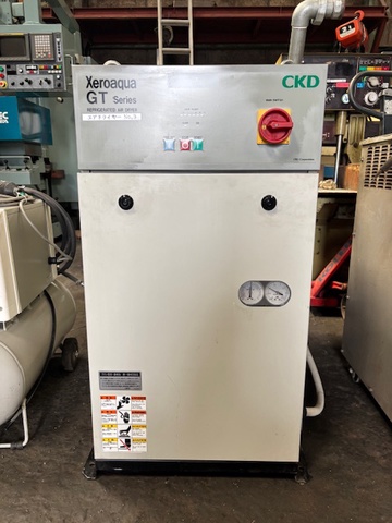 アネスト岩田 LRL-220M6 22kwコンプレッサー