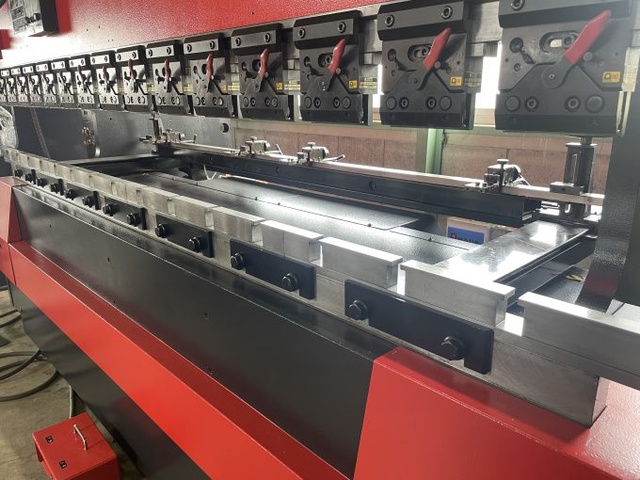 アマダ FBDⅢ-1253LD 3.0m油圧プレスブレーキ