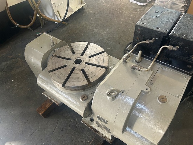 津田駒工業 TRNCB-301 NC傾斜円テーブル
