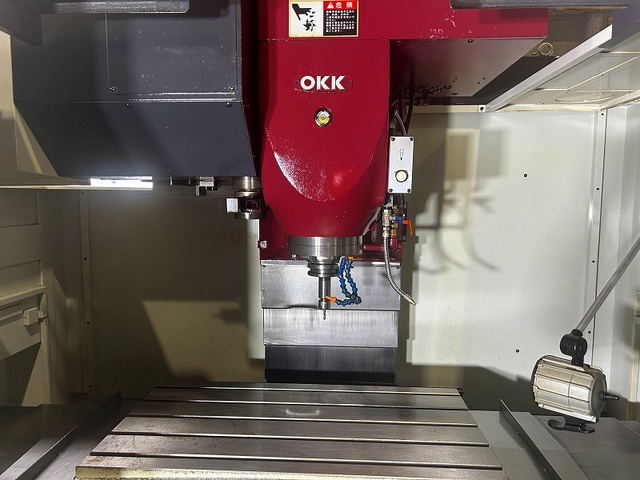 OKK VM-5Ⅲ 立マシニング(BT50)
