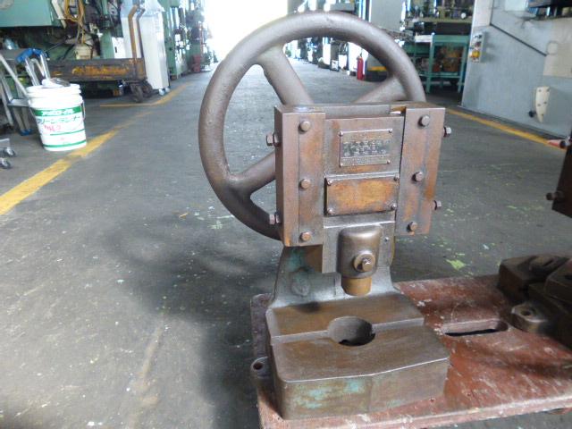 寺西機械 エキセンプレス