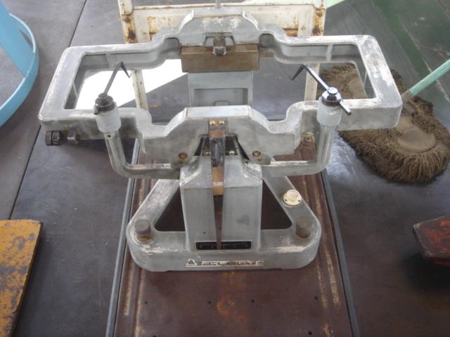 オーエム製作所 PGD-1308N NC平面研削盤