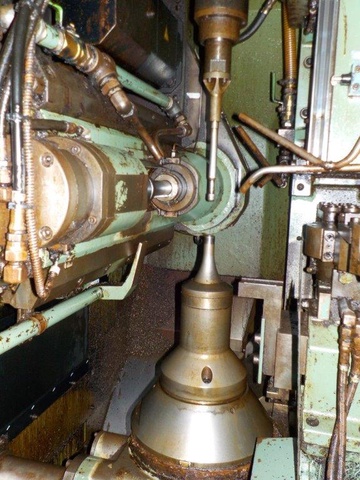 カシフジ KN80CNC NCホブ盤
