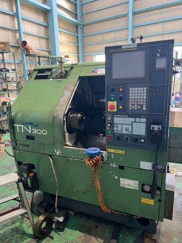 富士機械製造 TN300 NC旋盤