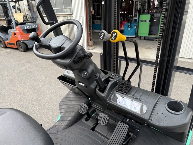 三菱ロジスネクスト FD9T14 0.9Tフォークリフト