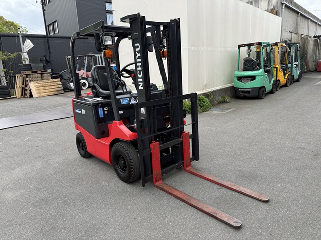 日本輸送機 ニチユ FB10PL-77-300 1.0Tフォークリフト