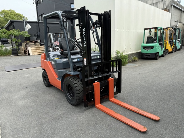 トヨタL&F 02-8FG25 2.5Tフォークリフト