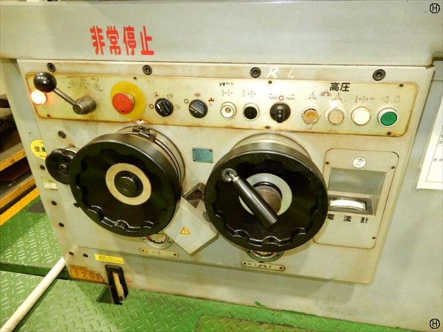 REISHAUER RZ300E 歯車研削盤