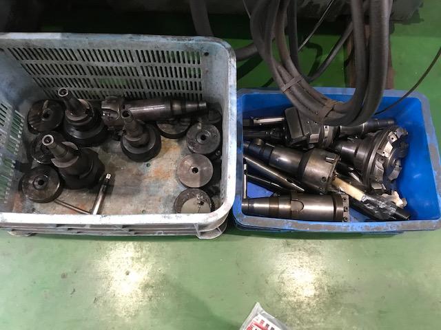 安田工業 YBM-80J ジグ中ぐり盤