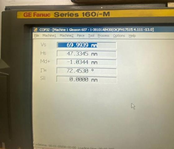 Oerlikon C-22 NC傘歯車歯切盤