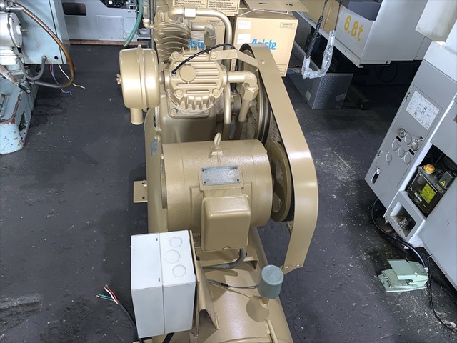 東芝 SP106-55T4 5.5kwコンプレッサー