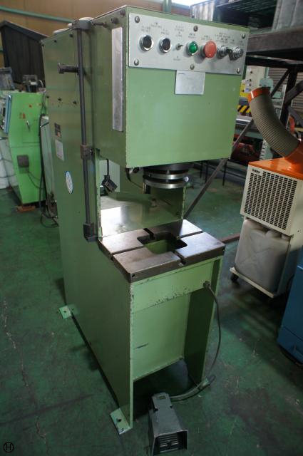 吉田工業 10CHP3-41 10T油圧プレス