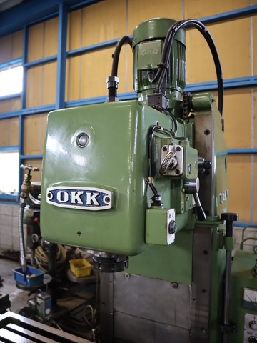 OKK MH-2V ベッド型立フライス