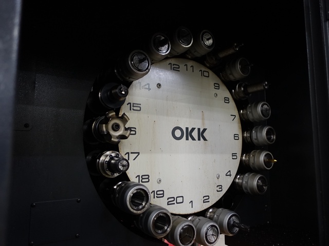 OKK VM4Ⅲ 立マシニング(BT40)