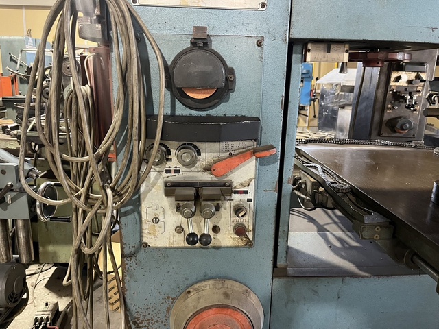 アマダ VA-400 コンターマシン