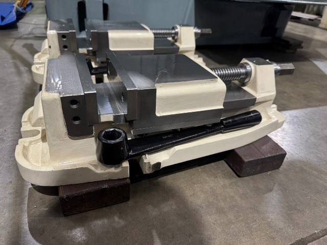静岡鐵工所 VHR-SD ラム型立フライス