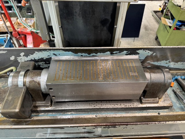 岡本工作機械製作所 PFG-500DXAⅡ 成形研削盤