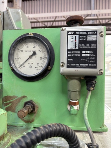 眞鍋鉄工 MB-50 50T 4本柱油圧プレス