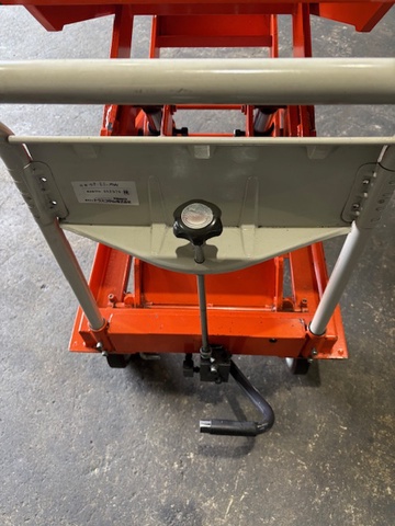 トラスコ中山 HLF-E500MW 500㎏テーブルリフター