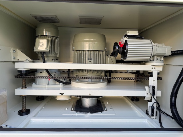 オーセンテック AUDEBU600 バリ取り機