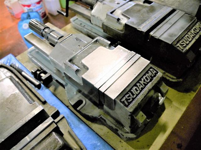 津田駒工業 175 バイス