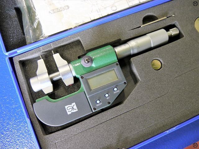 新潟精機 SK HMC334-301 デジタルキャリパー形内側マイクロメーター
