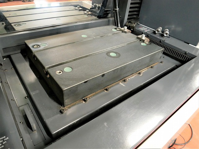 三菱電機 EA8PVM ADVANCE NC放電加工機
