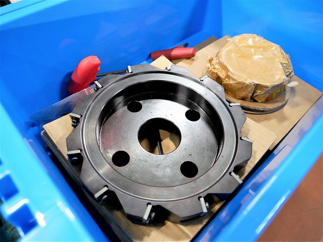 サンドビック（SANDVIK）フライスカッター 、フルバックカッター 新品未使用 メンテナンス