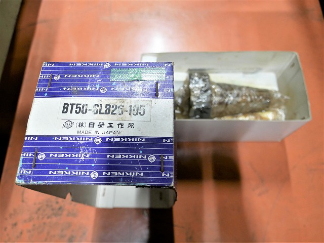 日研工作所 BT50-SLB26-105 サイドロックホルダー