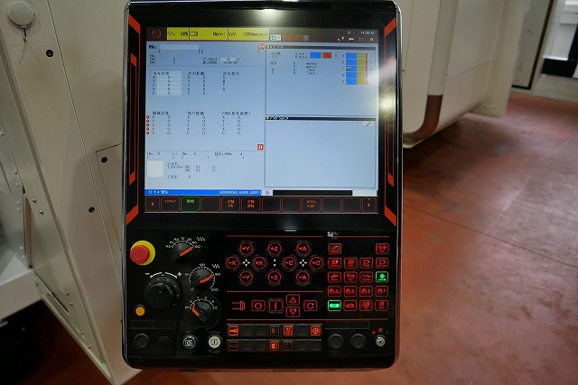 ヤマザキマザック VARIAXIS i-500 5軸立マシニング