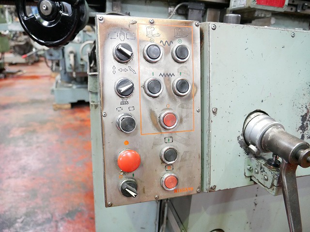新潟鐵工所 2UMC 万能フライス