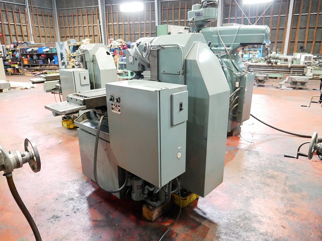 新潟鐵工所 2UMC 万能フライス