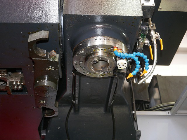 OKK VM76R 立マシニング(BT50)