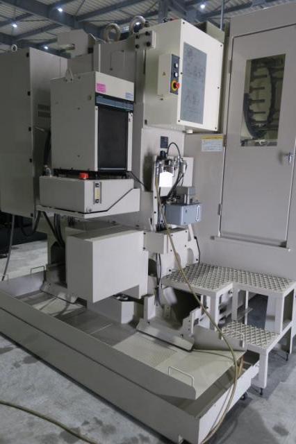 大隈豊和機械 MILLAC-561V 立マシニング(BT40)
