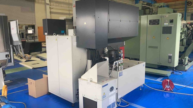 三菱電機 EA12VM ADVANCE 型彫放電加工機