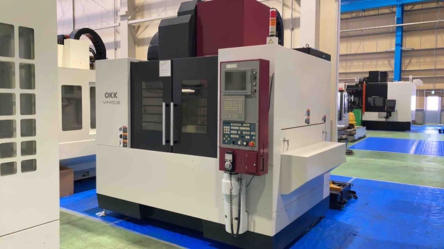 OKK VM5Ⅲ 立マシニング(BT50)