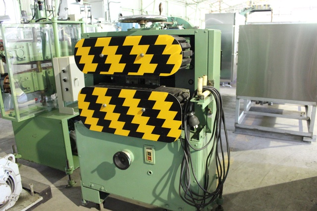 不明 キャタピラ式引取機