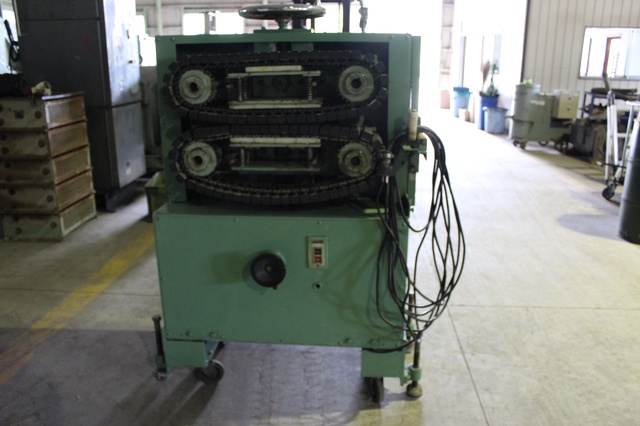 不明 キャタピラ式引取機