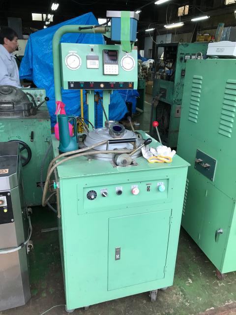 吉田キャスト工業 鋳造機一式
