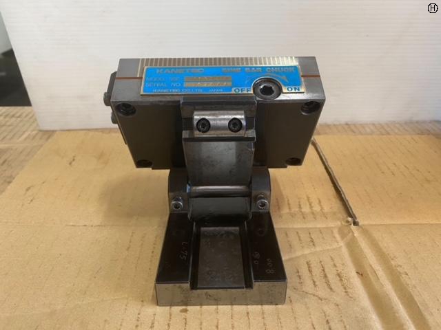 カネテック SBP-R713S-B サインバーチャック