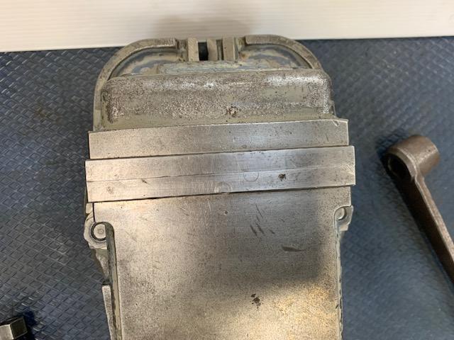 津田駒工業 VG-150 マシンバイス