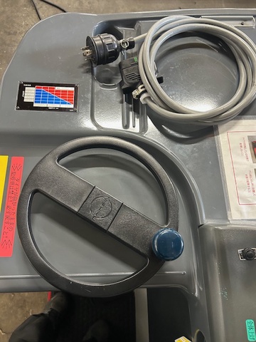 日本輸送機 ニチユ FBR30-63-300WBSFZ 3.0Tフォークリフト
